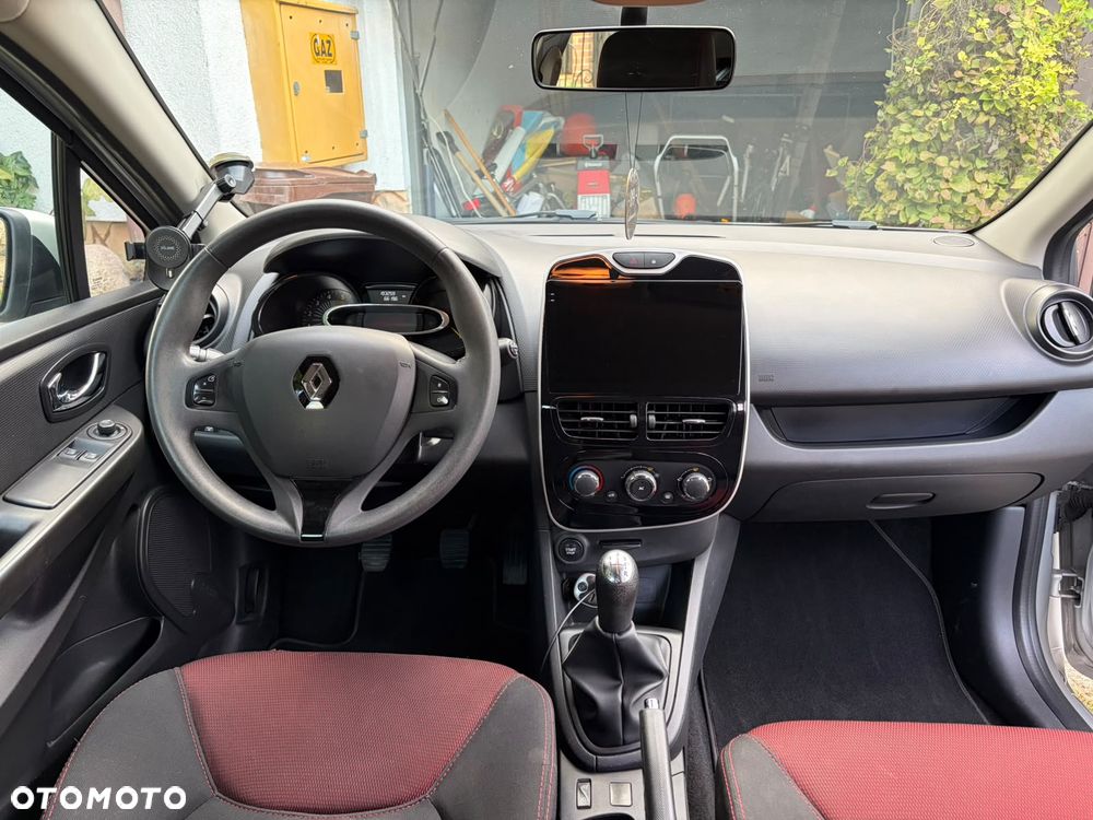 Renault Clio - 8