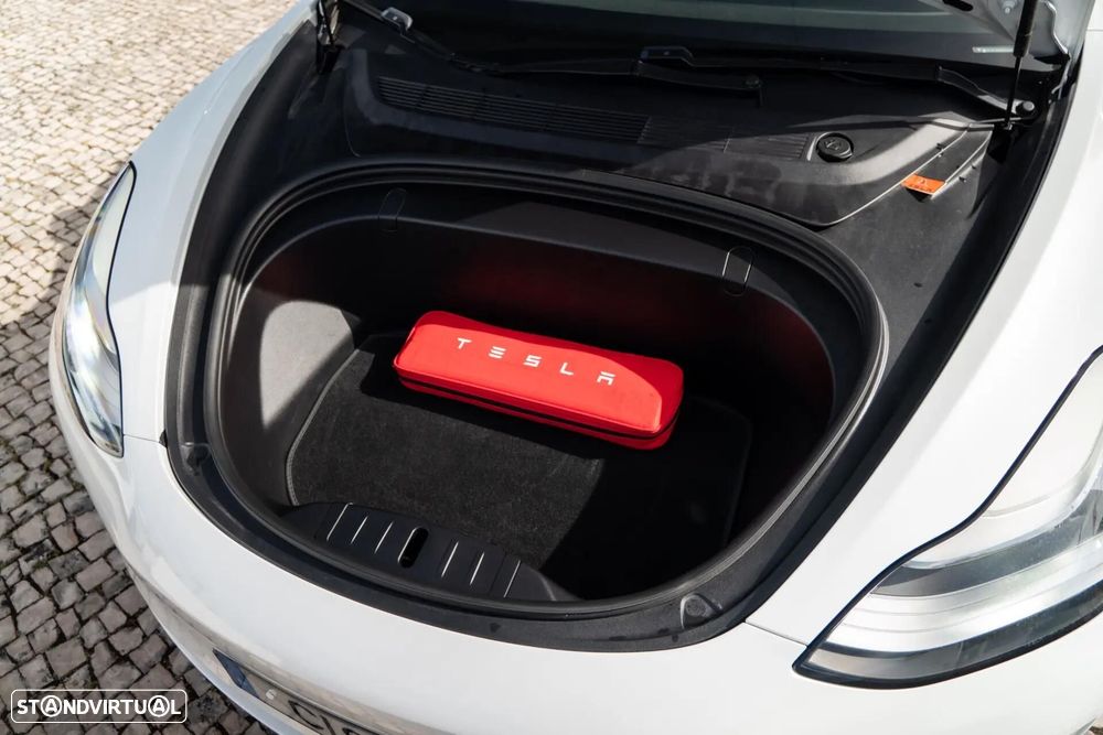 Tesla Model 3 Long Range AWD Dual Motor Performance - 22