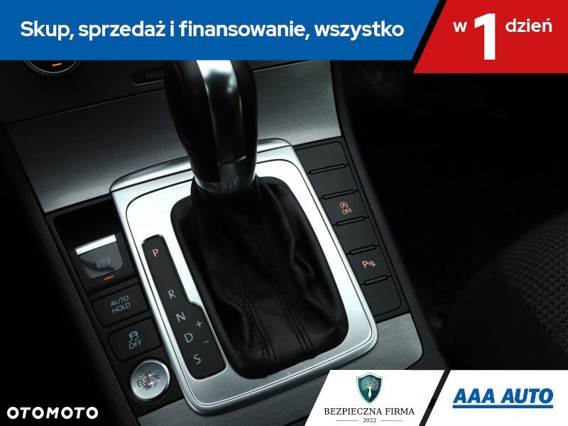 Volkswagen Passat Variant - 18