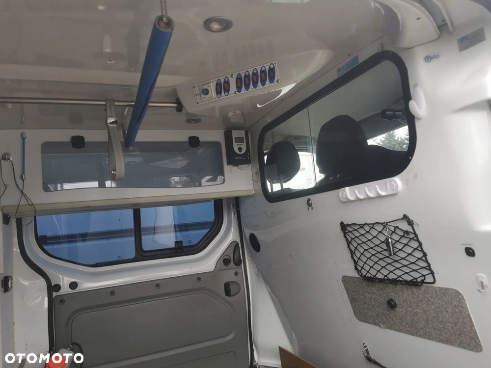 Opel Vivaro - 6