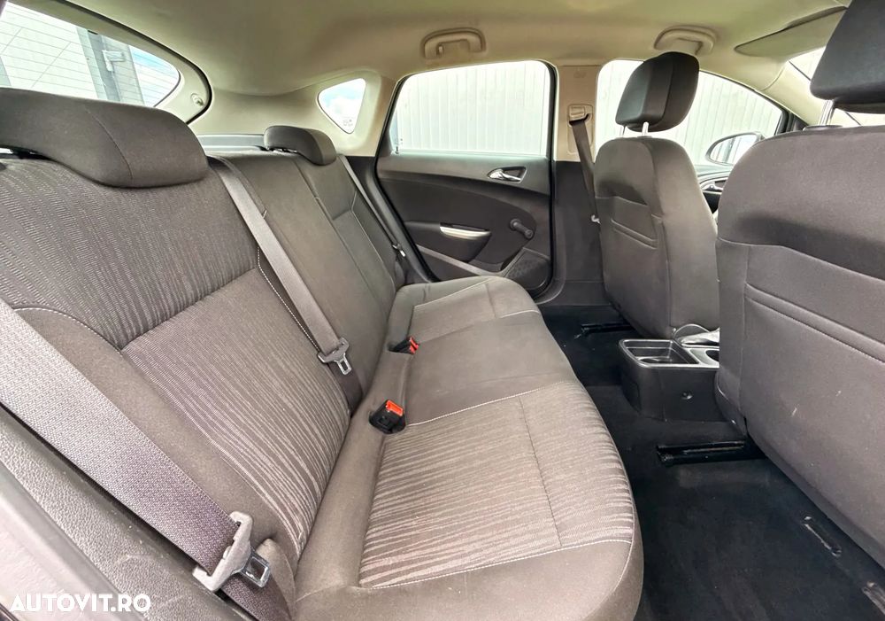 Opel Astra 1.6 - 19