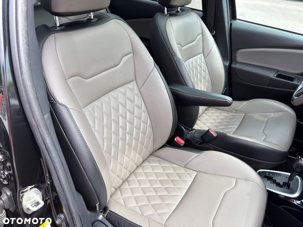 Toyota Yaris 1.5 VVT-i Selection - 9