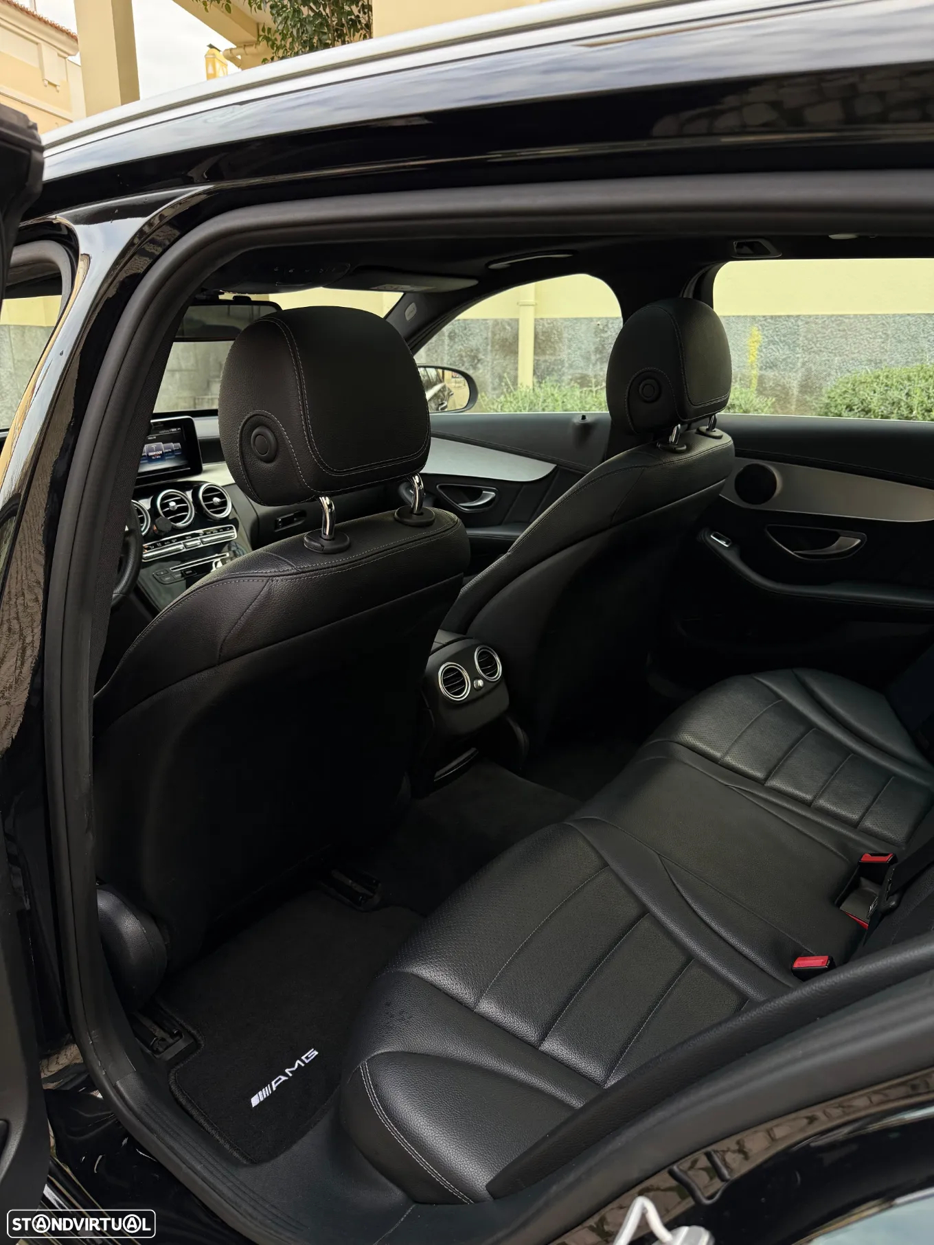 Mercedes-Benz C 300 BlueTEC Hybrid AMG Line - 8