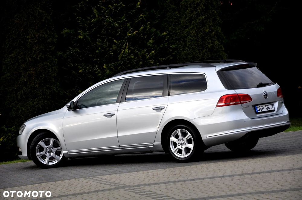 Volkswagen Passat Variant 2.0 Blue TDI DSG SCR Highline - 19