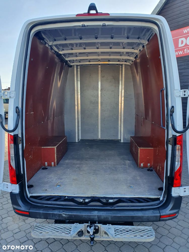 Mercedes-Benz SPRINTER - 8
