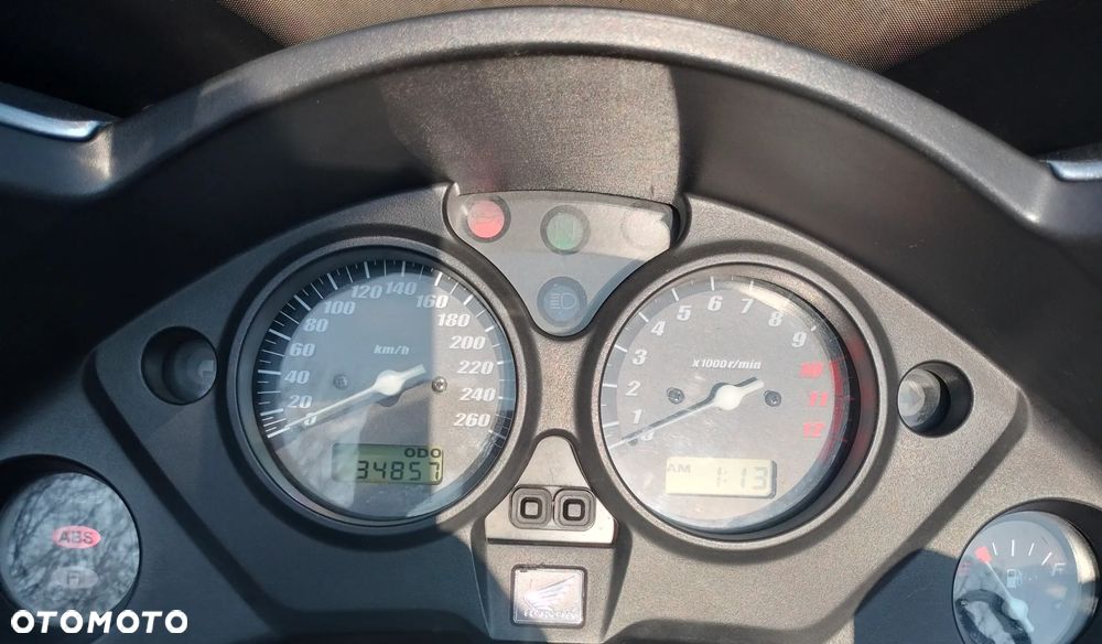 Honda CBF - 2