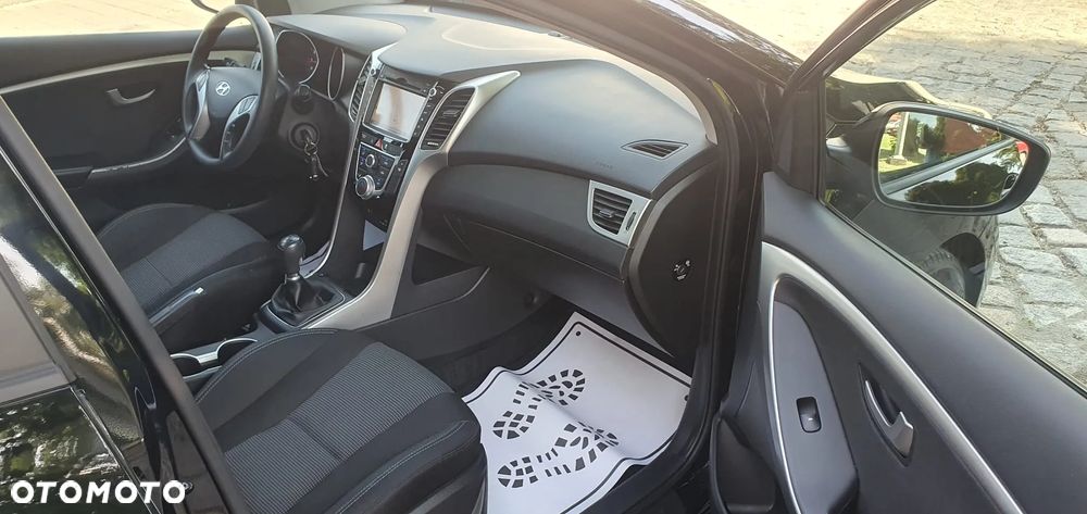 Hyundai i30 1.4 Trend - 11