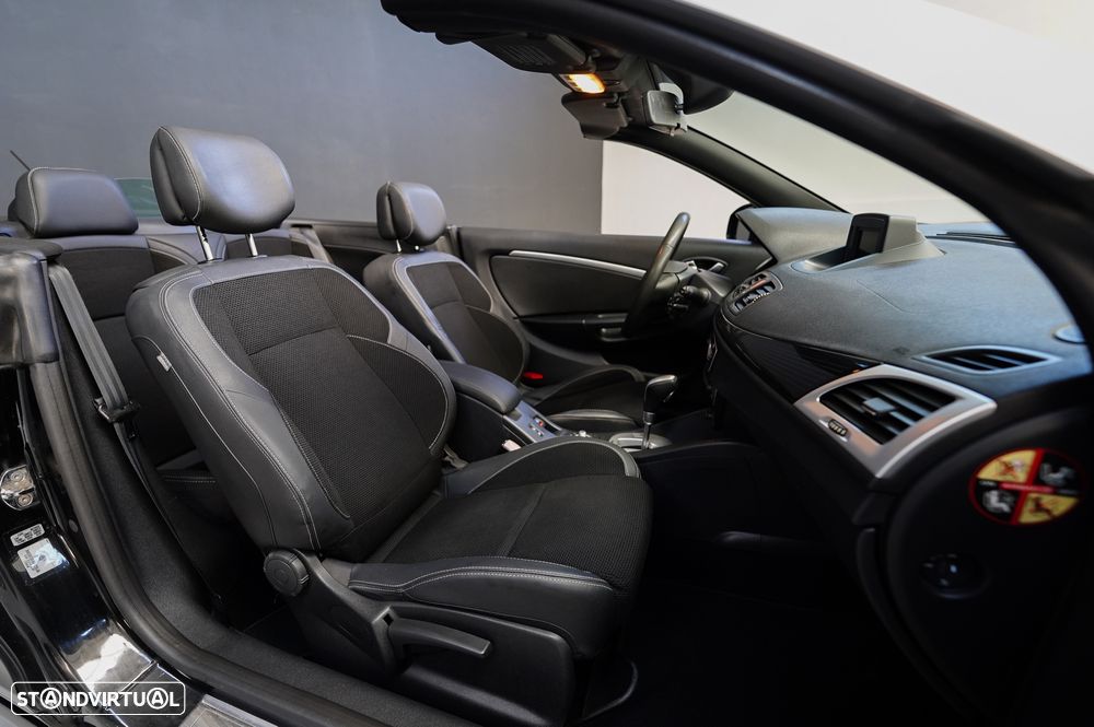 Renault Mégane CC 1.5 dCi Dynamique S EDC - 4