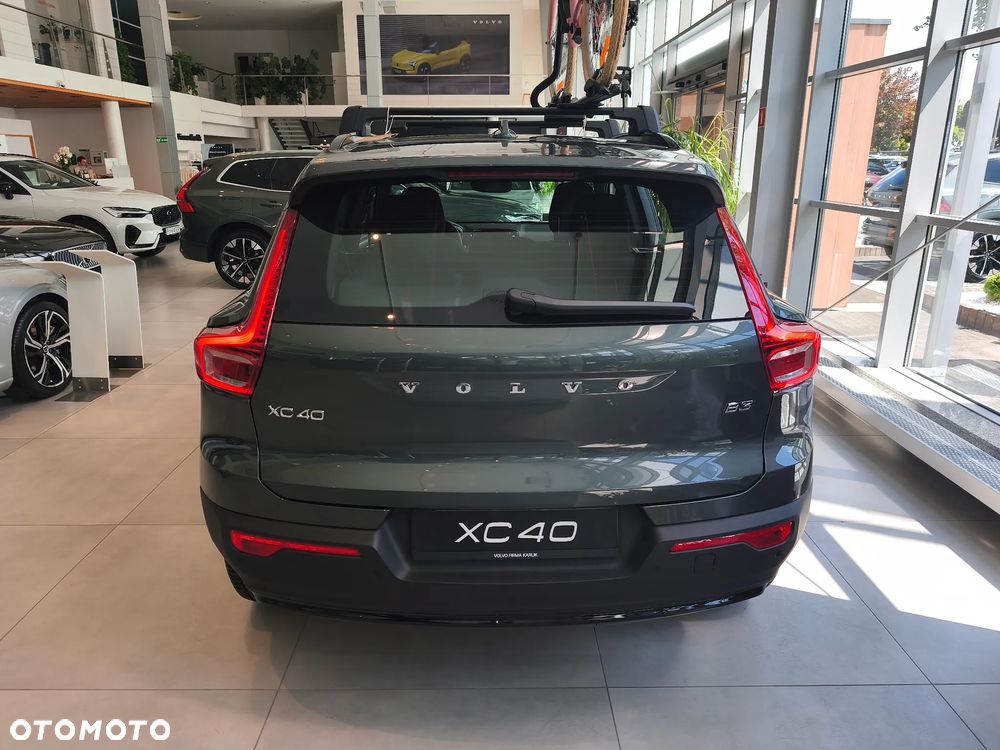 Volvo XC 40 B3 Plus Dark - 5
