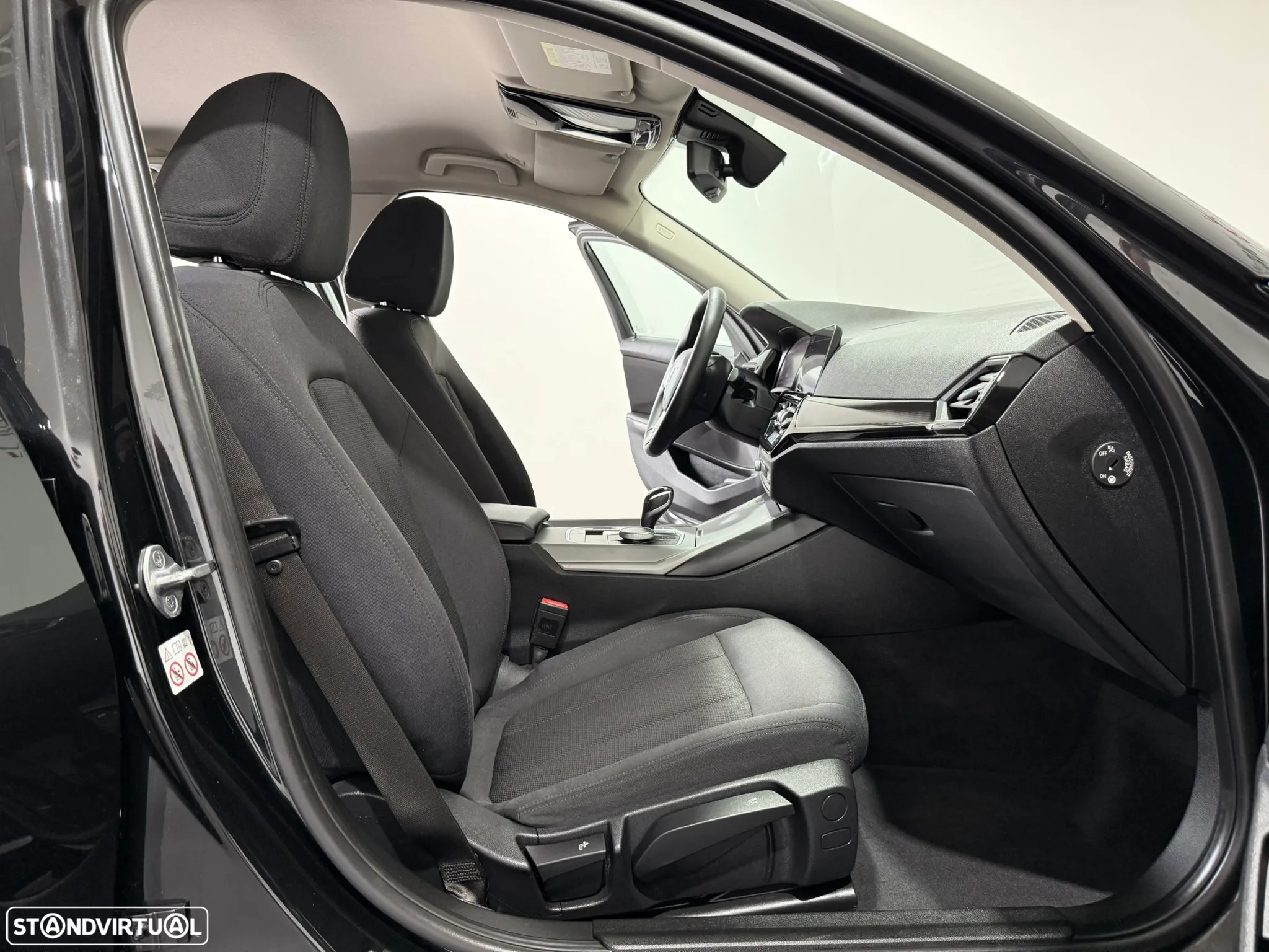 BMW 330 e Corporate Edition Auto - 38