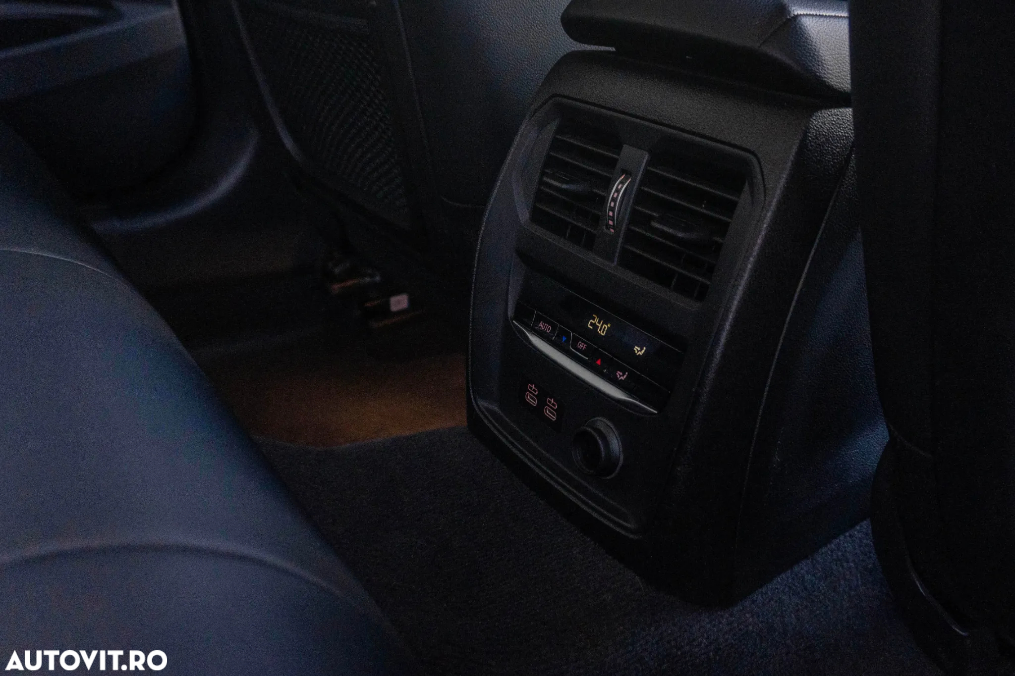 BMW Seria 3 320d Aut. M Sport - 33