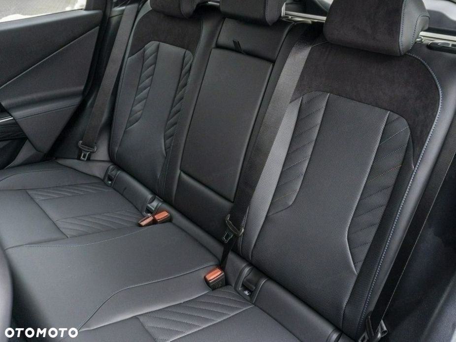 BMW X3 xDrive20 mHEV - 18