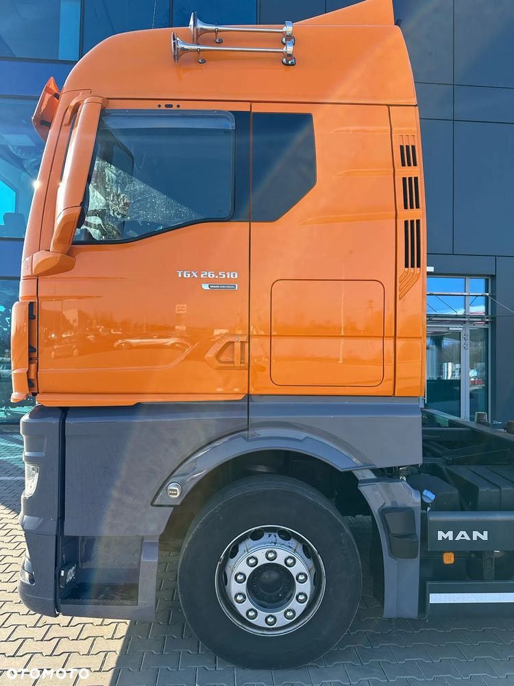 MAN TGX 510 INDYVIDUAL 6x2 bdf - 2
