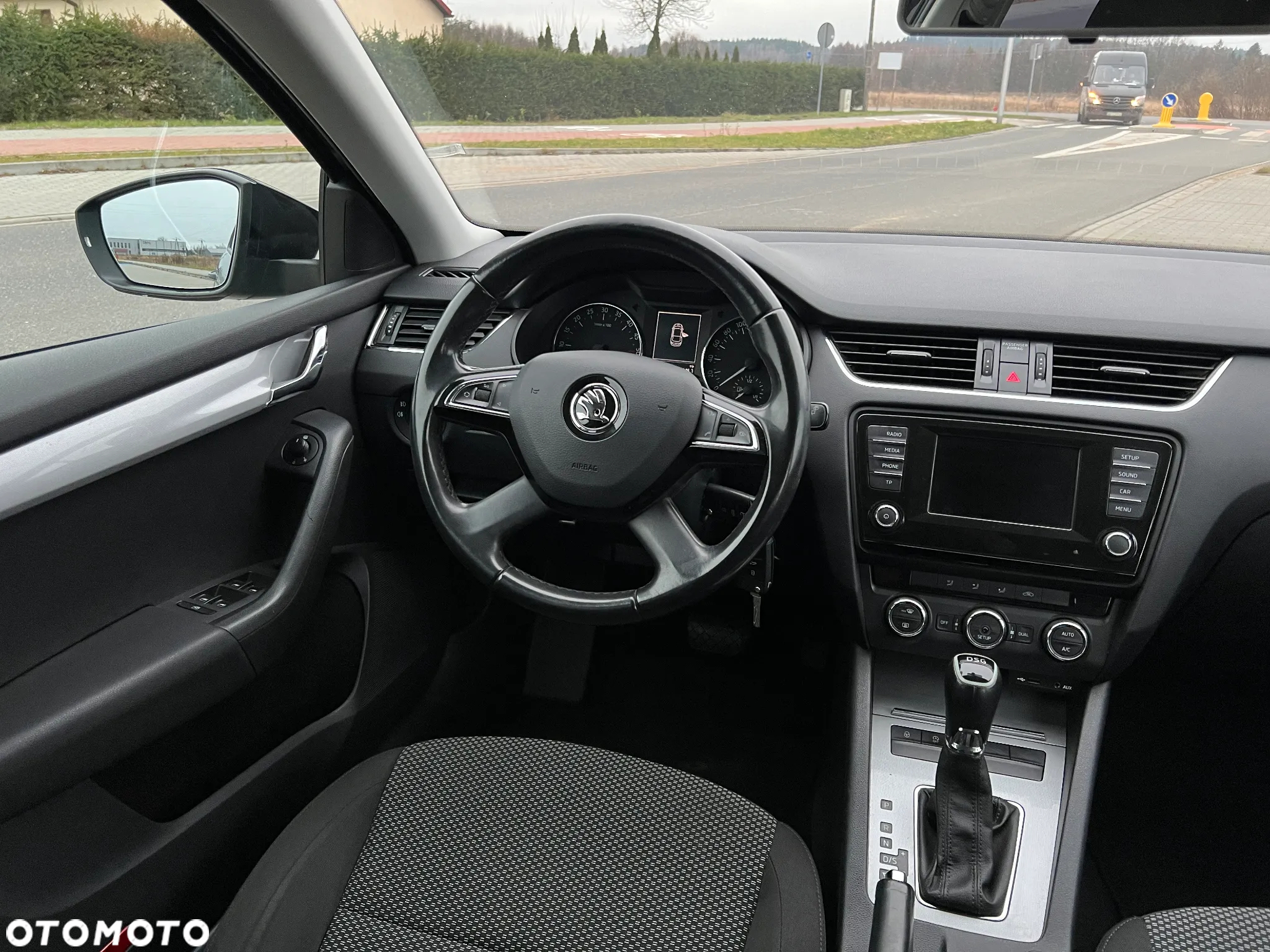 Skoda Octavia 1.6 TDI Family DSG - 14