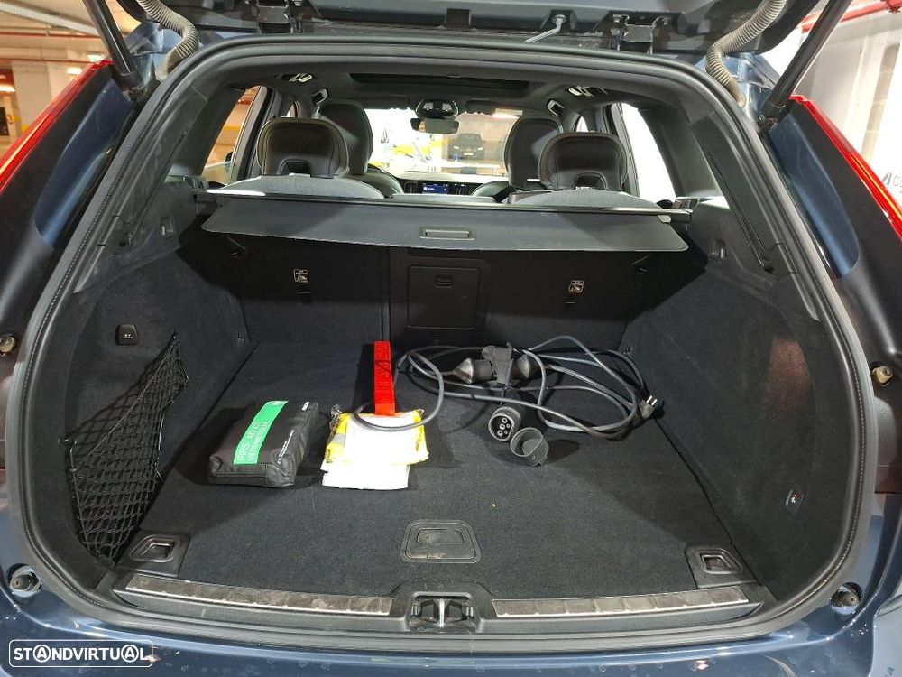 Volvo XC 60 2.0 T6 PHEV Inscription Expression AWD - 12