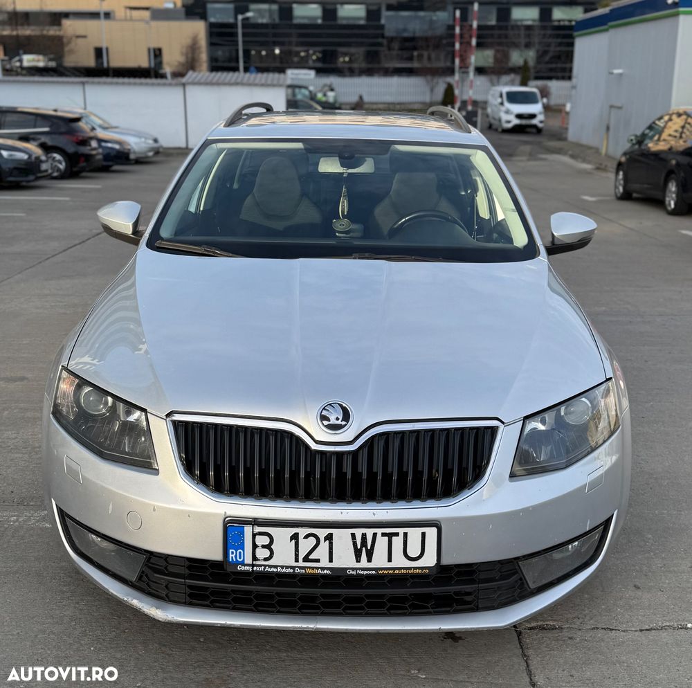 Skoda Octavia 1.6 TDI DSG Ambition - 1