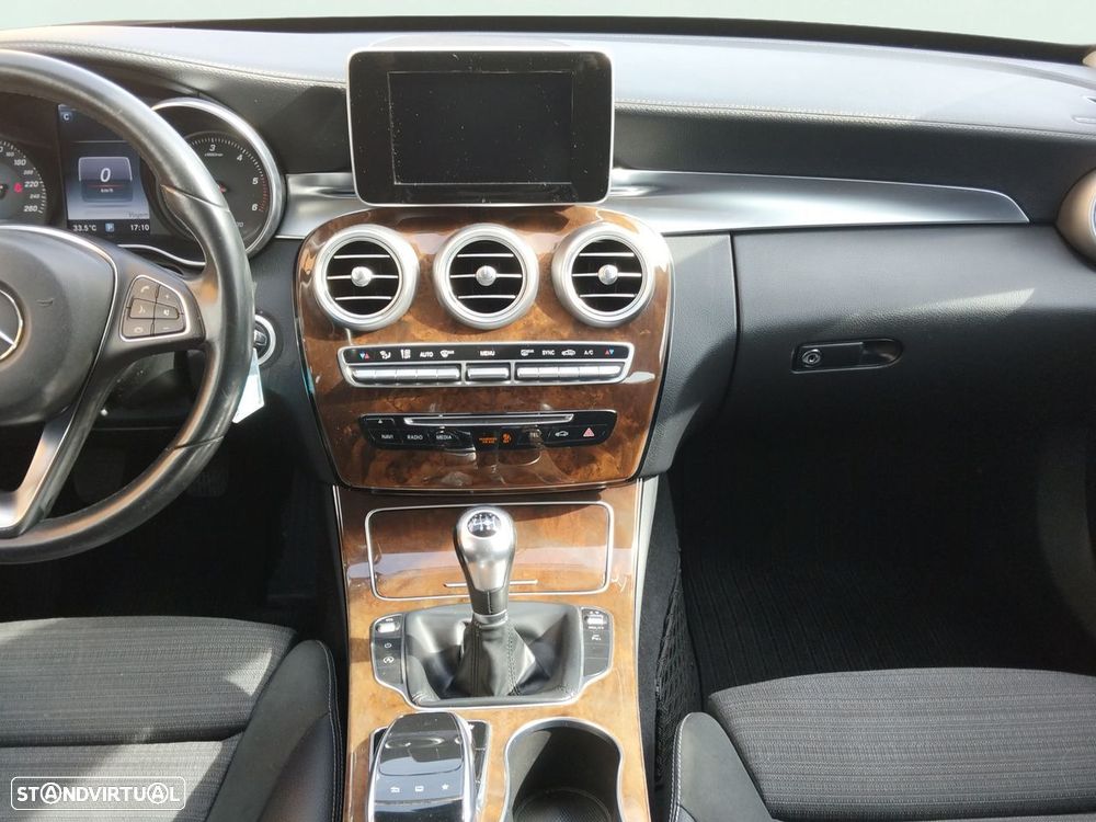 Mercedes-Benz C 200 - 14