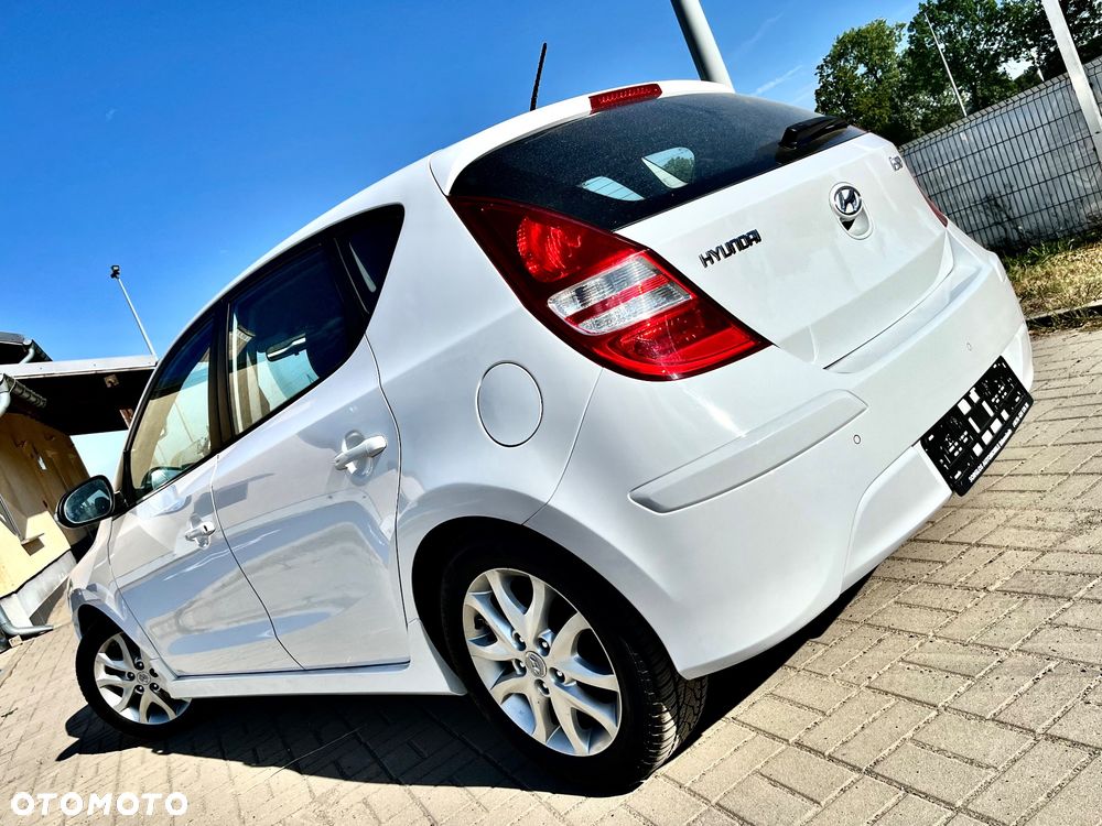 Hyundai i30 1.4 Team 08 - 4