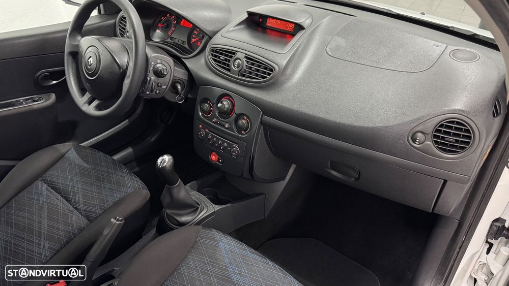 Renault Clio 1.2 16V Dynamique - 30