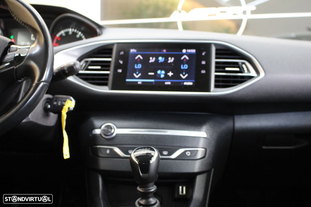 Peugeot 308 1.5 BlueHDi Active Pack - 31