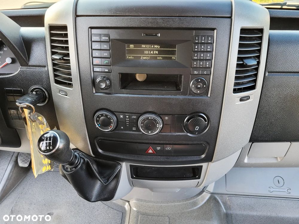 Volkswagen Crafter - 37