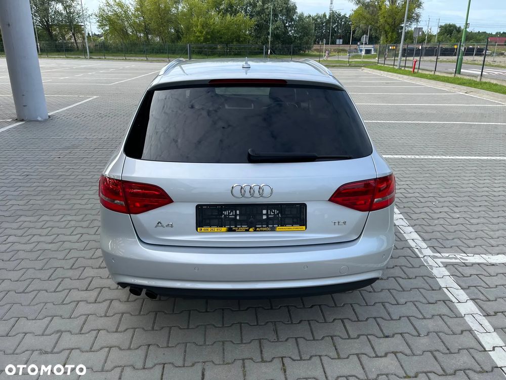 Audi A4 Avant 2.0 TDI Multitronic - 9