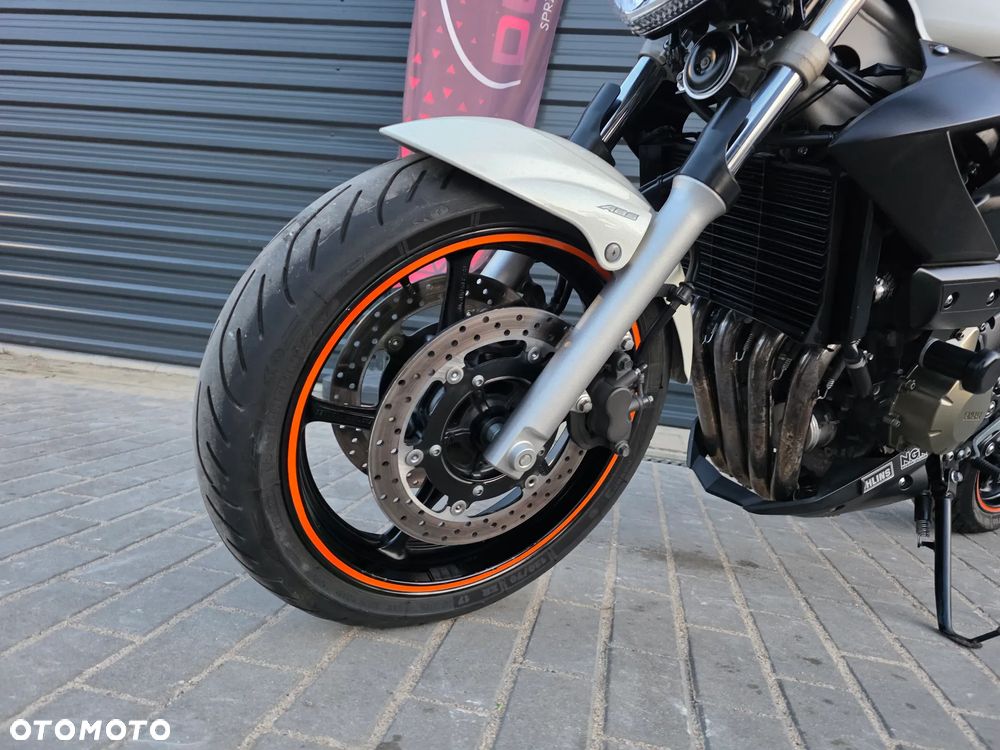 Yamaha XJ - 12