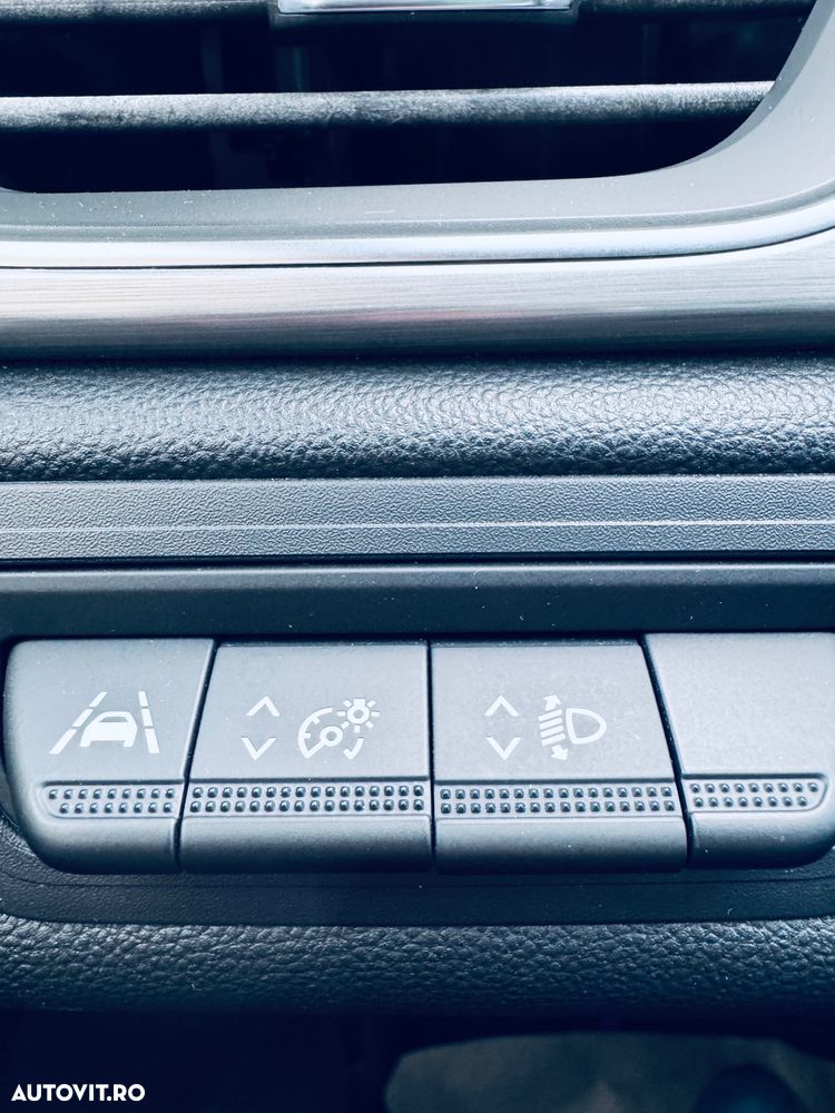 Renault Captur - 28
