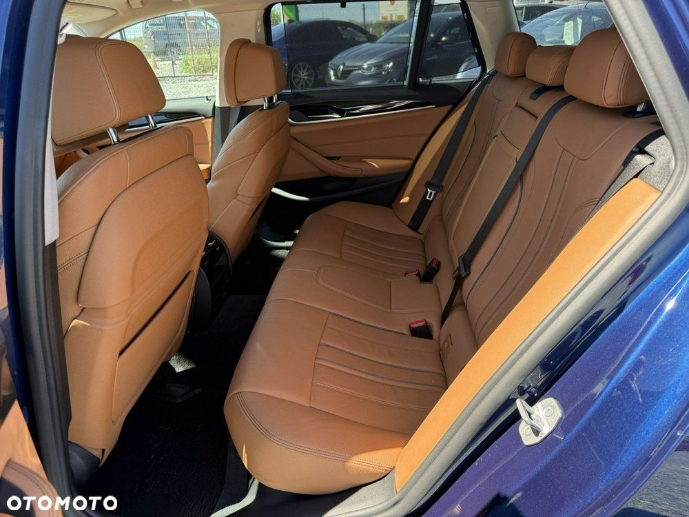 BMW Seria 5 518d Sport Line - 14
