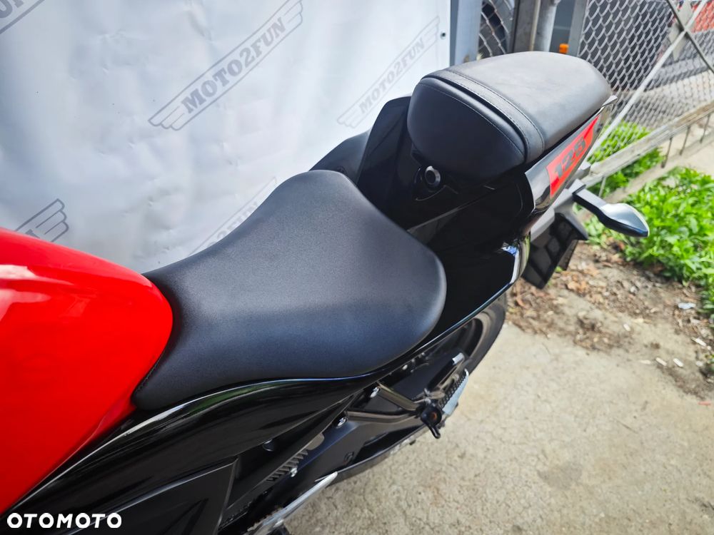 Suzuki GSX - 9