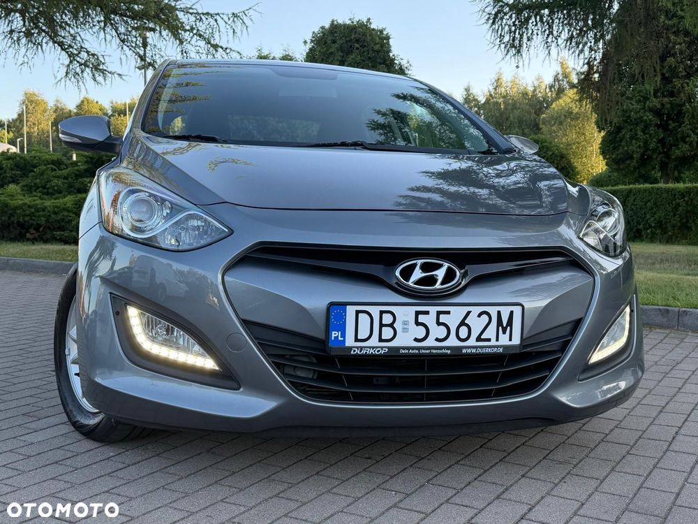 Hyundai i30 1.4 Premium - 24
