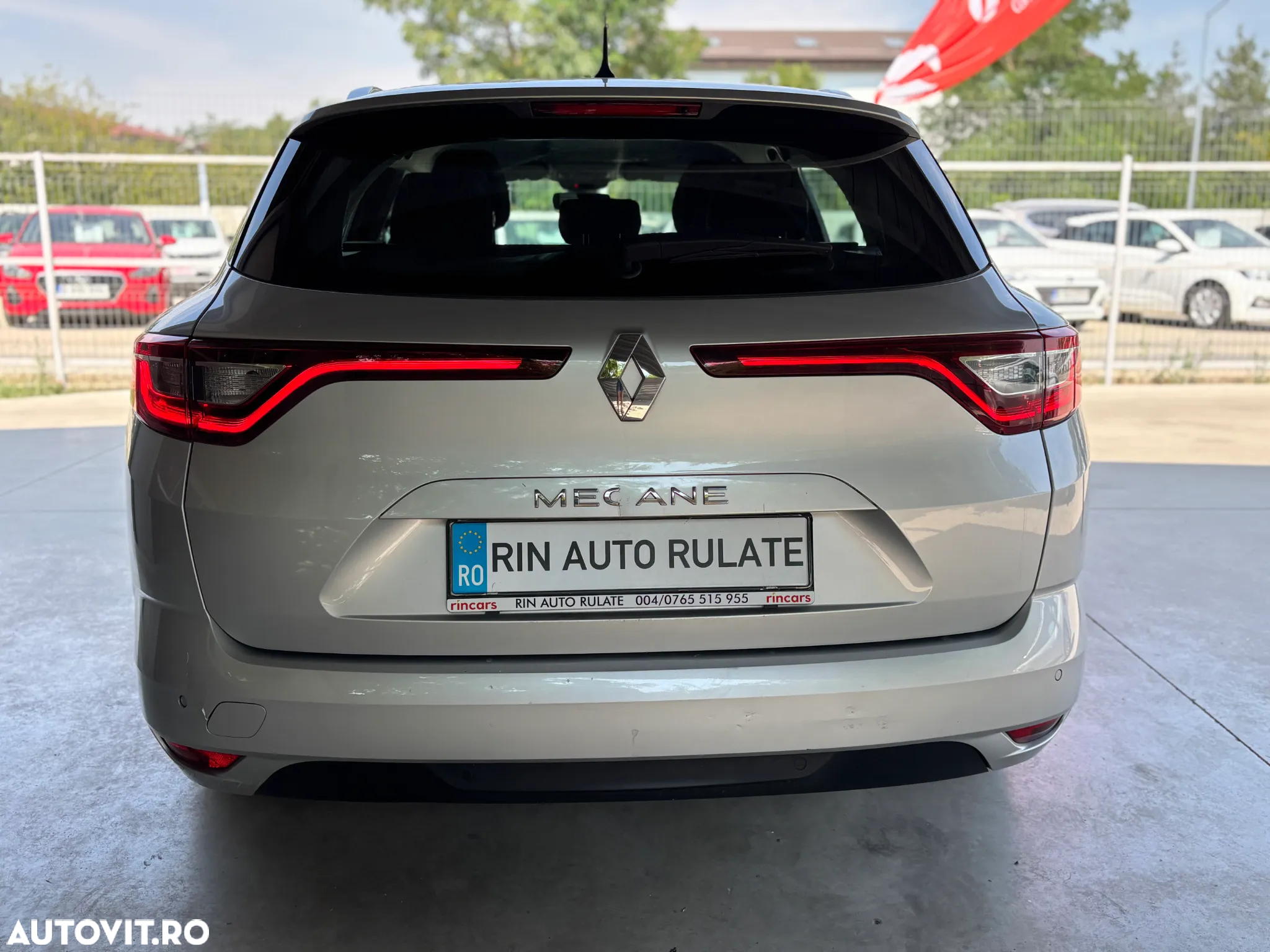Renault Megane BLUE dCi 115 EDC BUSINESS EDITION - 7
