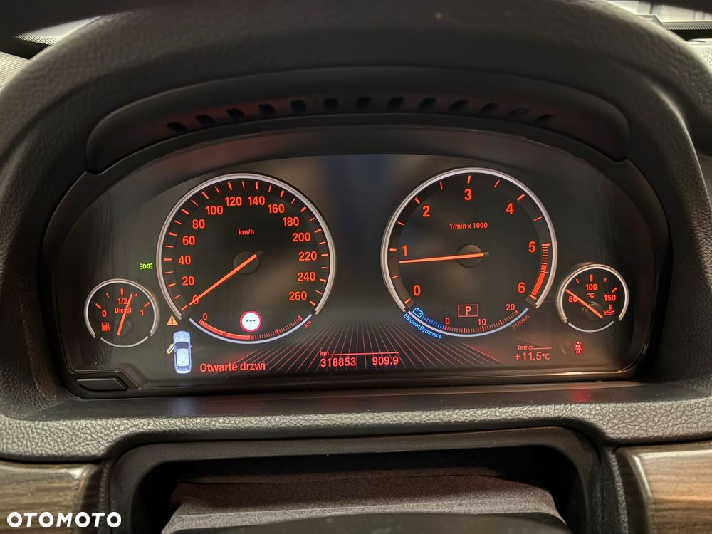 BMW Seria 5 535d Sport-Aut - 2