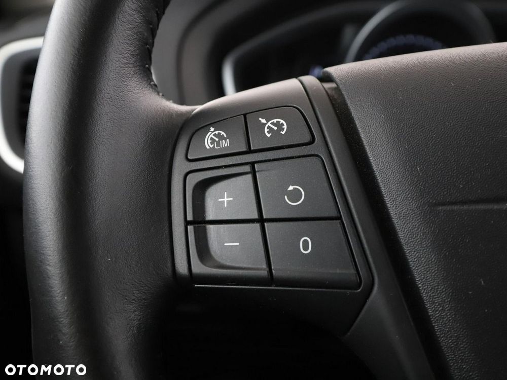 Volvo V40 T2 Linje You - 30