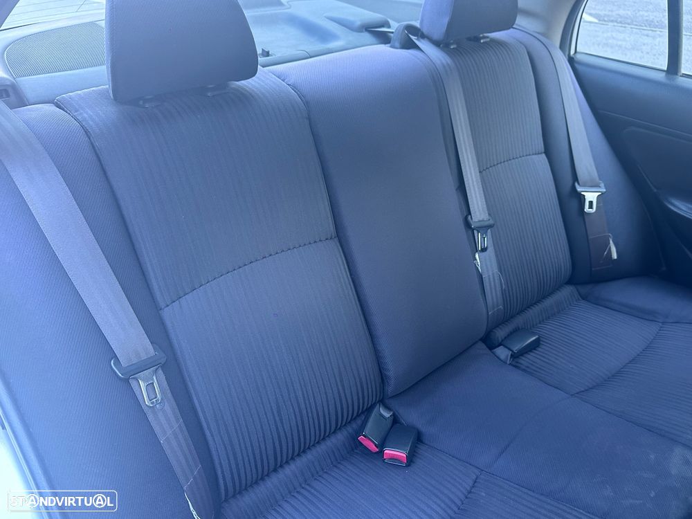 Honda Civic 1.6 ES - 18