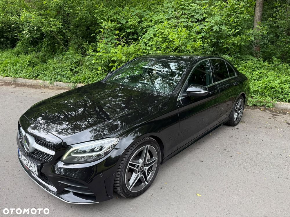 Mercedes-Benz Klasa C 300 9G-TRONIC - 3