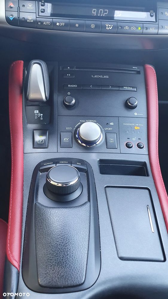 Lexus CT 200h F Sport - 7