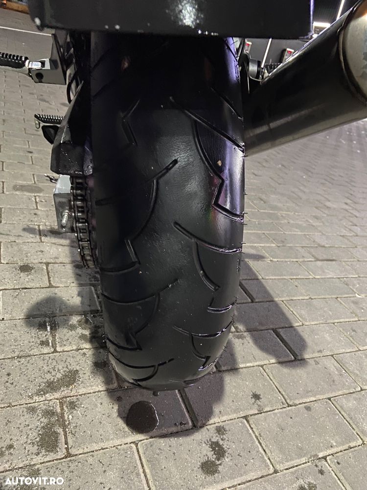 Suzuki GSX 750F Katana - 11