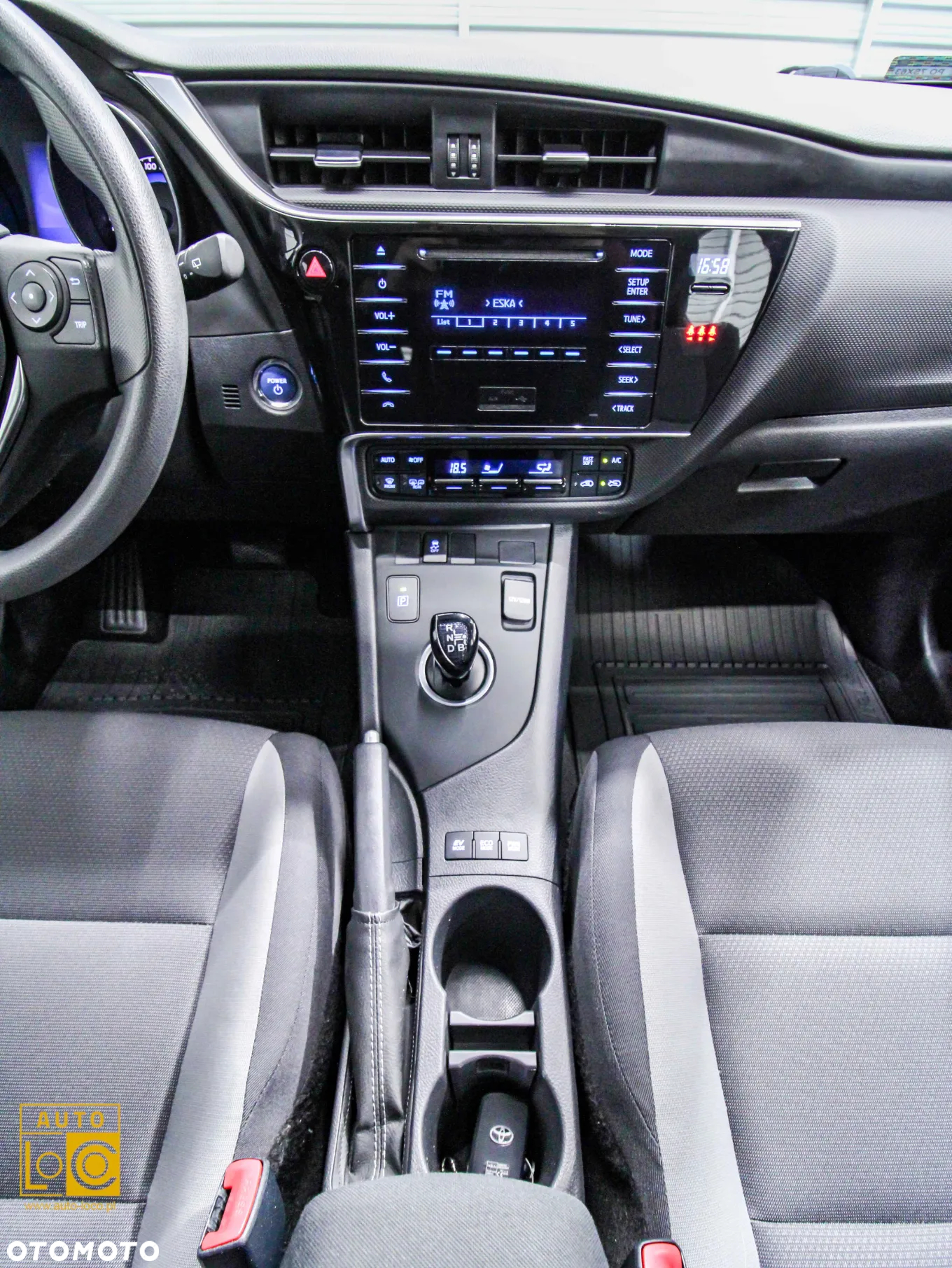 Toyota Auris Hybrid 135 Active - 16