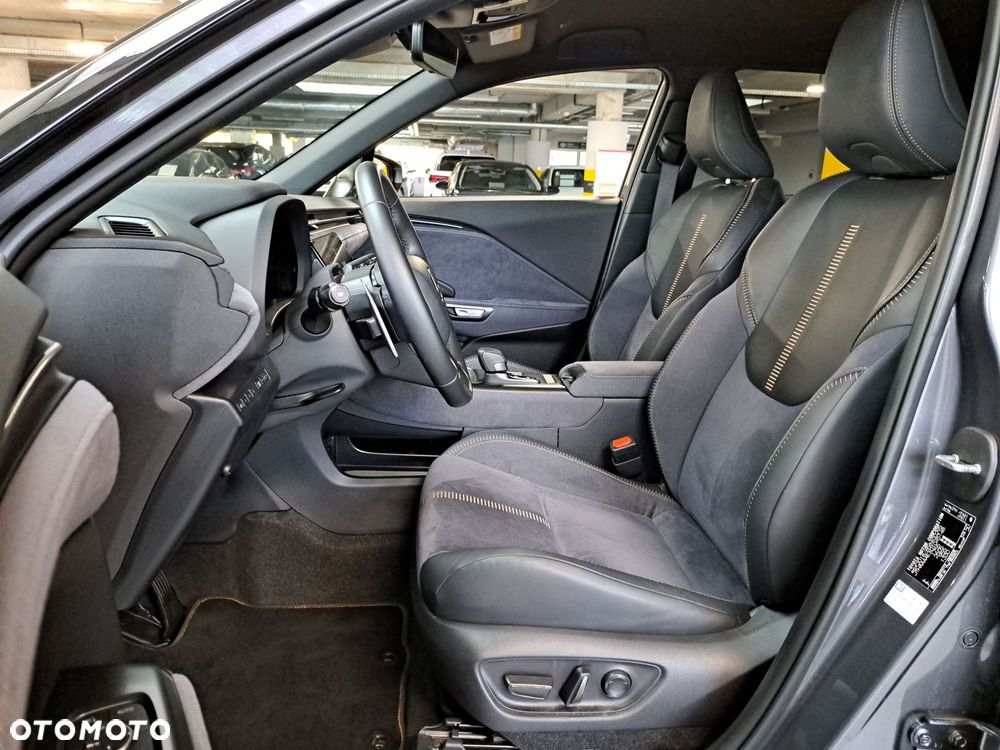Lexus LBX 1.5 Hybrid Cool - 12