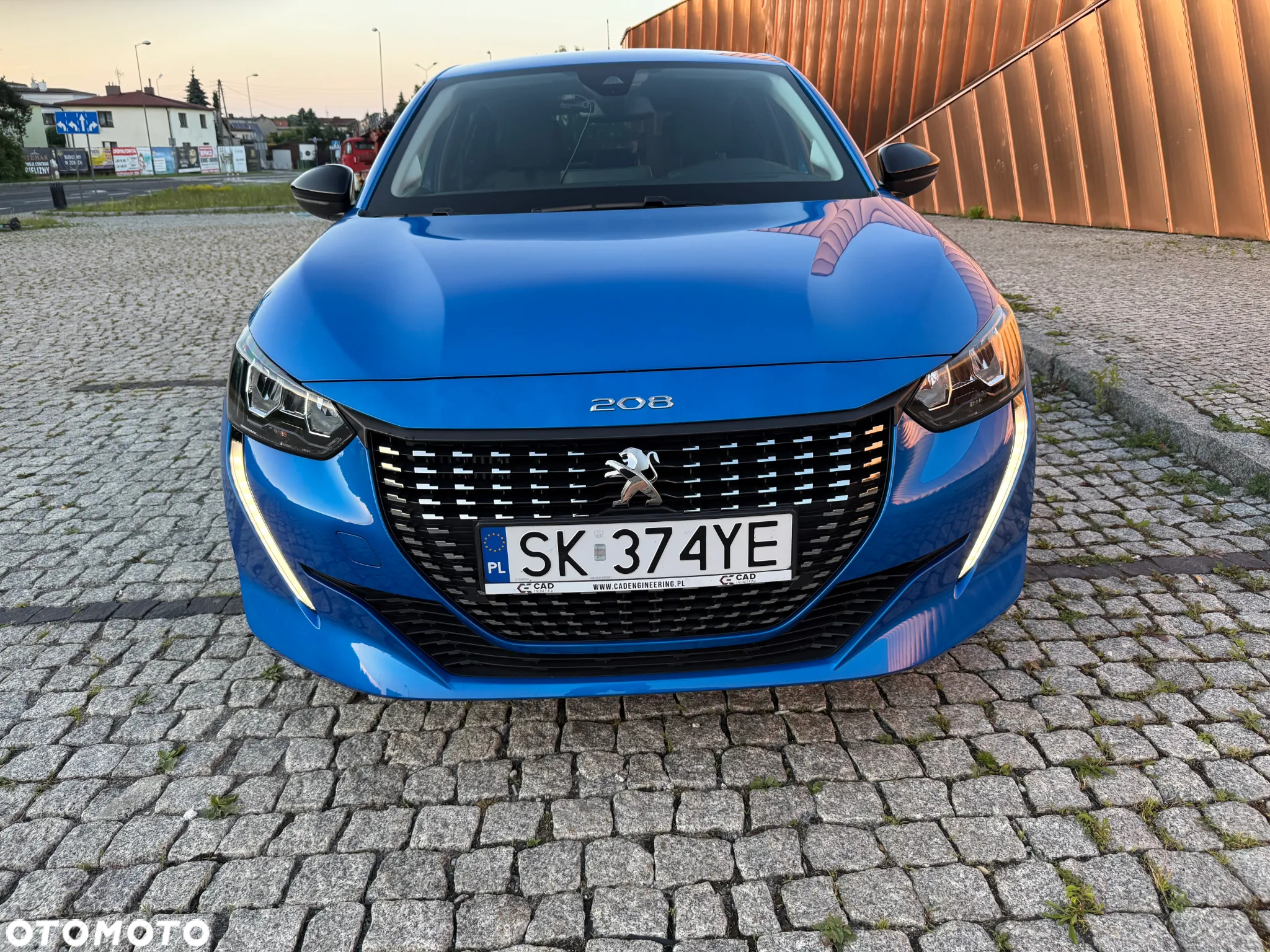 Peugeot 208 - 10