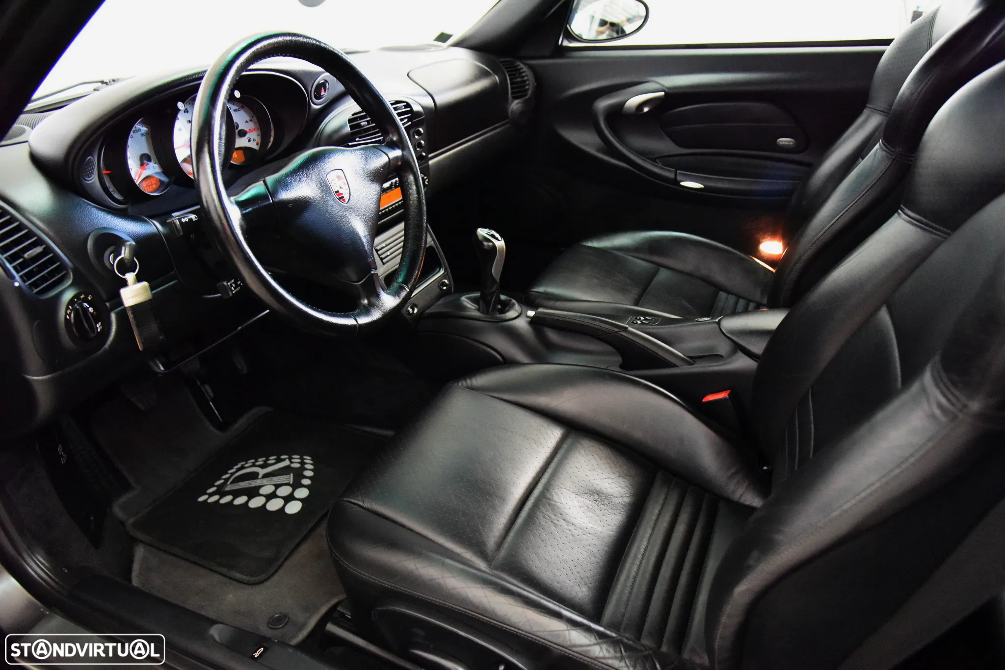 Porsche 911 (996) Carrera Coupé - 15