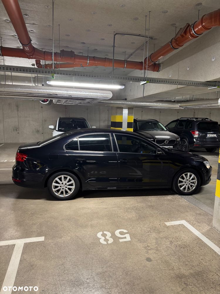 Volkswagen Jetta 1.6 TDI Trendline CityLine - 8