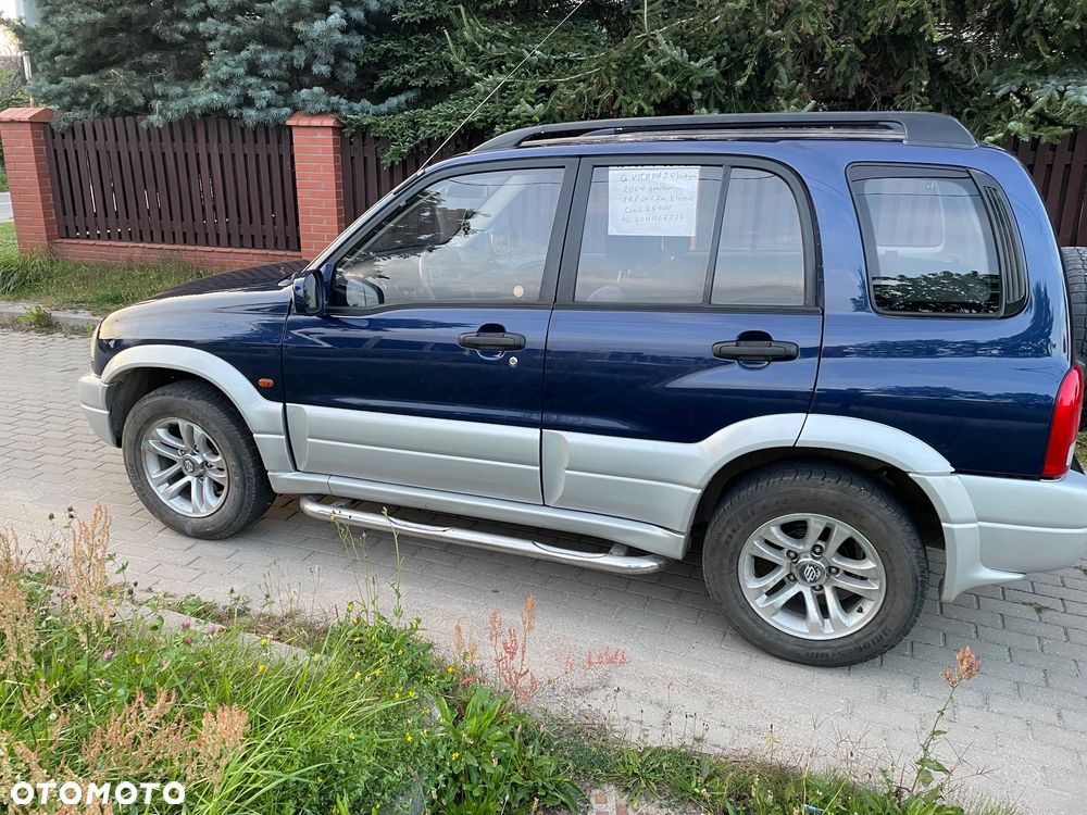Suzuki Grand Vitara 2.0 Comfort - 2