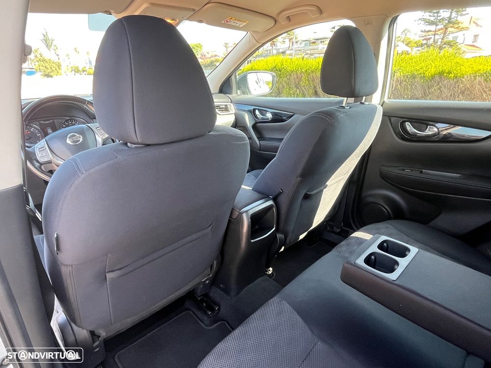 Nissan Qashqai 1.6 dCi Xtronic ACENTA - 11