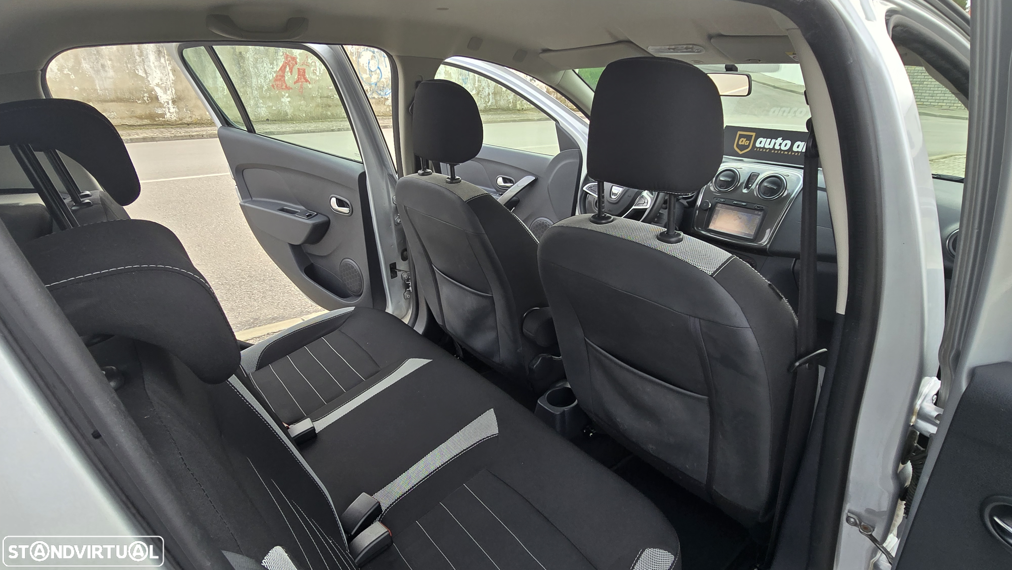Dacia Sandero - 17