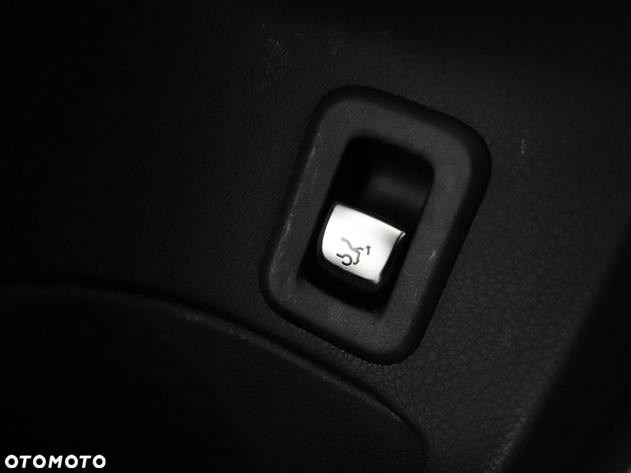 Mercedes-Benz Klasa C 180 T 7G-TRONIC Avantgarde - 34
