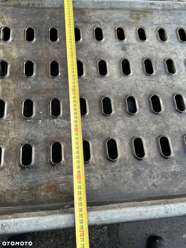 Mercedes-Benz Sprinter - 28