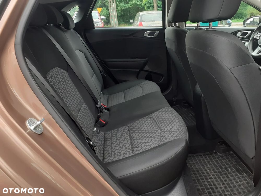 Kia Ceed - 18