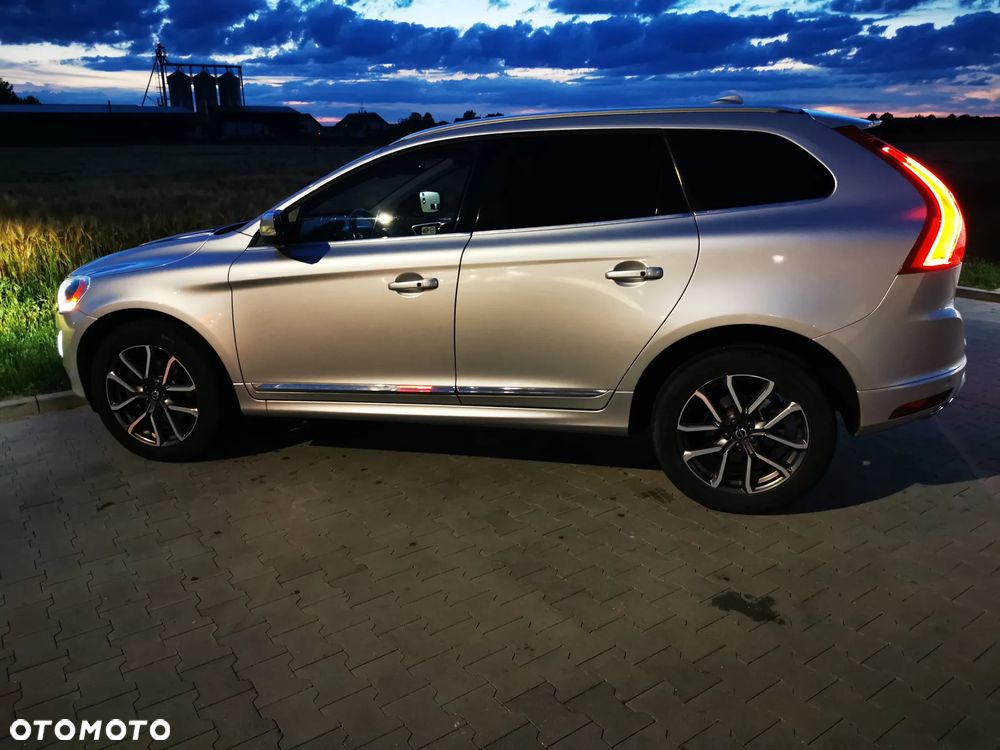 Volvo XC 60 - 25